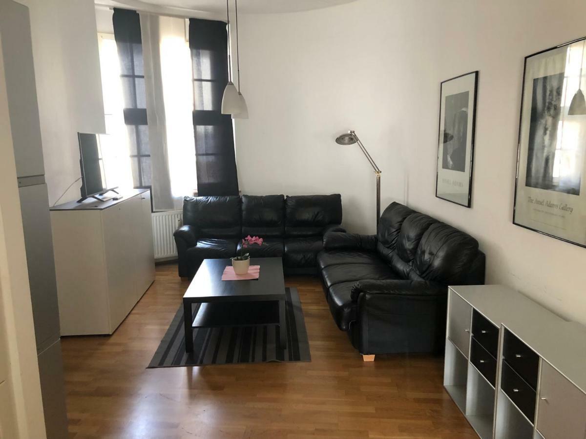 Apartment Mitten In *